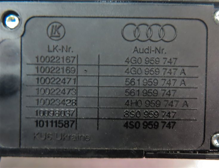 Thumbnail 6: 2017 AUDI Q7 (4M) FRONT LEFT DRIVER SEAT POSITION ADJUST SWITCH BUTTON