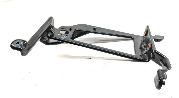 Thumbnail 2: 2017 AUDI Q7 (4M) 3.0L SUPER (CREC) ENGINE LEFT RADIATOR SUPPORT MOUNT BRACKET