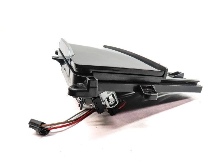 Thumbnail 4: 2017 AUDI Q7 (4M) FRONT CENTER CONSOLE ASHTRAY 12V CIGARETTE LIGHTER PORT