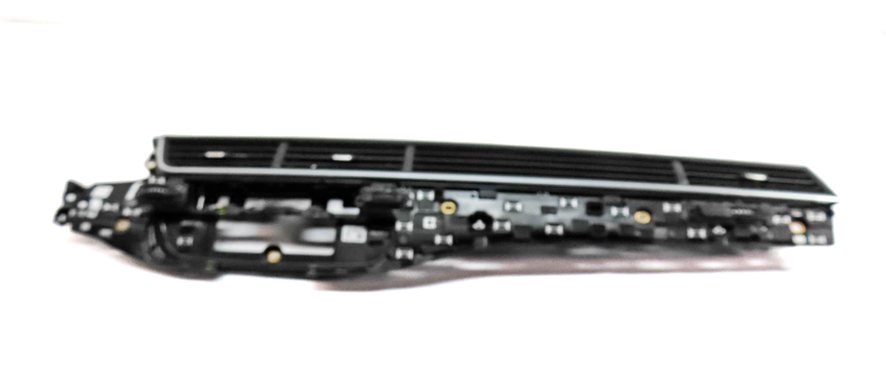 Thumbnail 2: 2017 AUDI Q7 (4M) FRONT CENTER RIGHT DASH HEAT AIR AC HVAC VENT ASSEMBLY (Black)