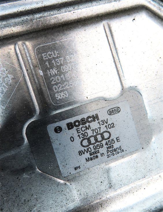 Thumbnail 10: 17-20 AUDI Q7 (4M) 3.0L SUPER RADIATOR COOLING FAN BLADE MOTOR SHROUD ASSEMBLY