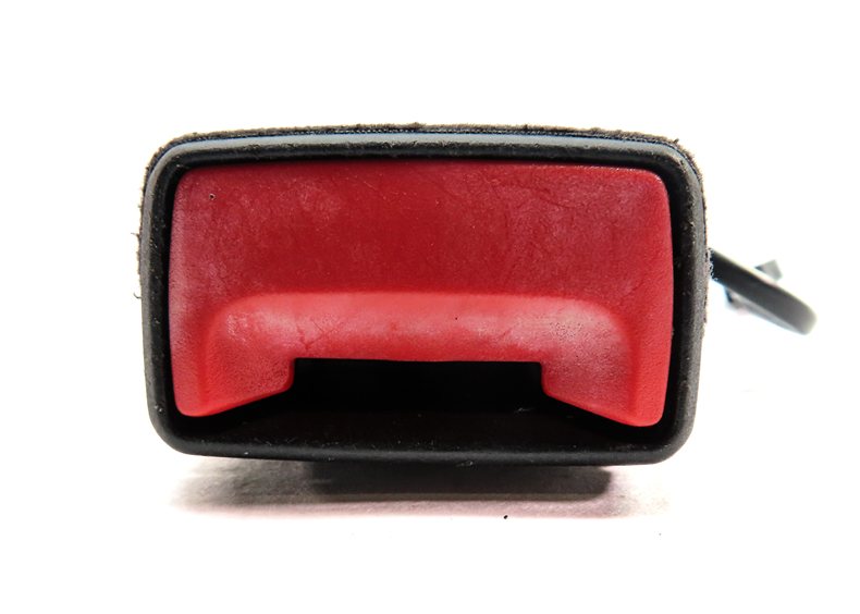 Thumbnail 7: 2017-2019 AUDI A4 Q7 (B9 8W 4M) FRONT RIGHT PASSENGER SEATBELT BUCKLE RECEIVER