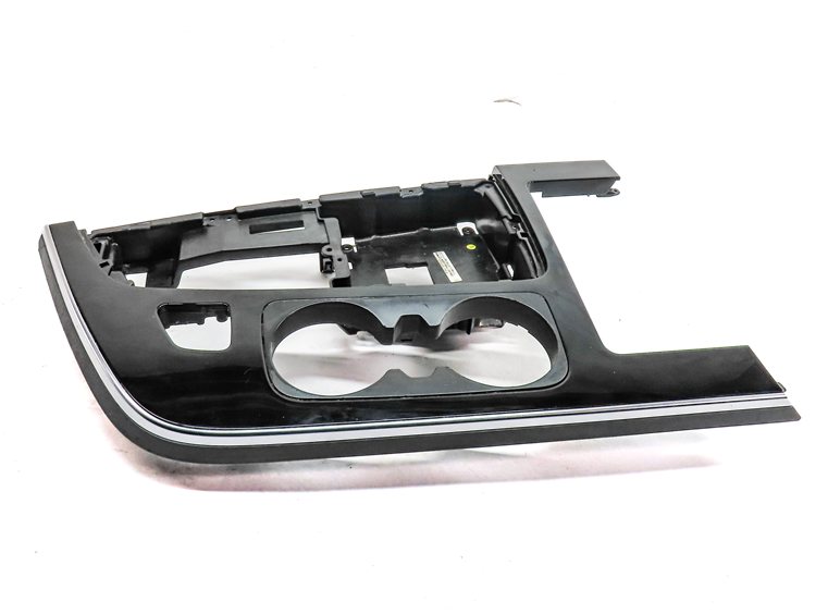 Thumbnail 4: 2017 AUDI Q7 (4M) FRONT CENTER CONSOLE SHIFT CUPHOLDER TRIM PANEL (BLACK)