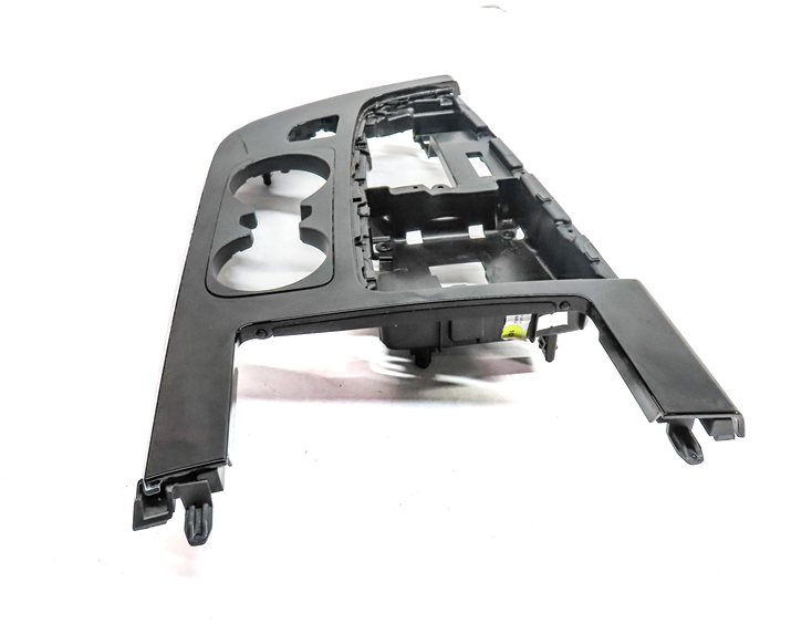 Thumbnail 5: 2017 AUDI Q7 (4M) FRONT CENTER CONSOLE SHIFT CUPHOLDER TRIM PANEL (BLACK)