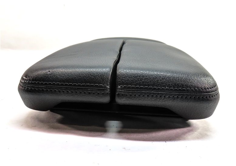 Thumbnail 3: 17-19 AUDI Q7 4M FRONT CENTER CONSOLE COMPARTMENT ARMREST LID COVER (Black)