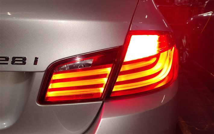 Thumbnail 2: 11-13 BMW 528i 535i 550i M5 (F10) RIGHT REAR INNER TRUNK TAILLIGHT LIGHT LAMP
