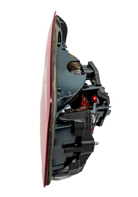 Thumbnail 3: 2011-2013 BMW 528i 535i 550i M5 (F10) LEFT REAR TRUNK LID TAILLIGHT LIGHT LAMP