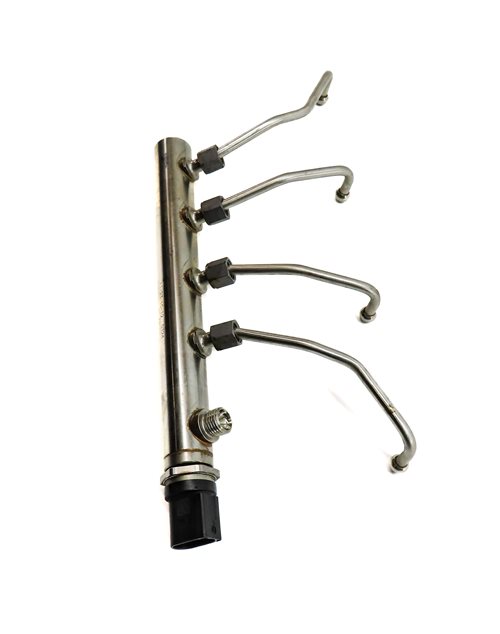 Thumbnail 2: 2013 BMW 528XI (F10) 2.0L (N20) ENGINE FUEL INJECTOR RAIL w/ LINES