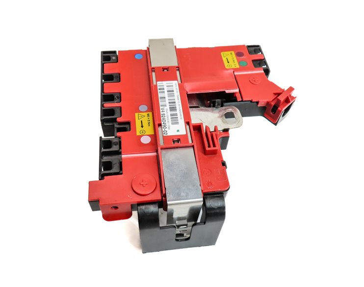 Thumbnail 3: 2013 BMW 528XI (F10) 2.0L N20 ENGINE POSITIVE BATTERY POWER DISTRIBUITION PLATE