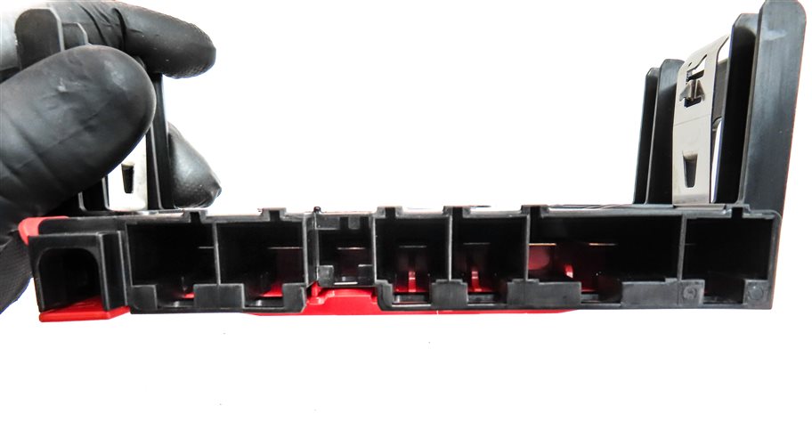 Thumbnail 5: 2013 BMW 528XI (F10) 2.0L N20 ENGINE POSITIVE BATTERY POWER DISTRIBUITION PLATE