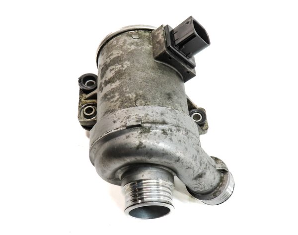 Thumbnail 2: 12-18 BMW 328i 428i 528i X3 X5 Z4 (F30 F31 F32 F10 E84 F15 F25) 2.0L WATER PUMP