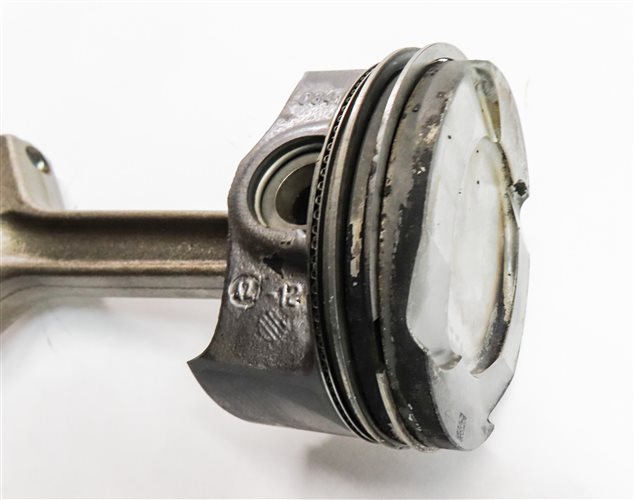 Thumbnail 7: 12-13 BMW 3 5 X1 Z4 (F10 F30 E84 E89) 2.0L TURBO PISTON & CONNECTING ROD SET 4
