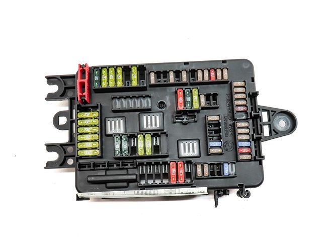 Thumbnail 2: 14-21 BMW 2 3 4 SERIES GT M3 M4 ACTIVE HYBRID 3 REAR POWER DISTRIBUTION FUSE BOX