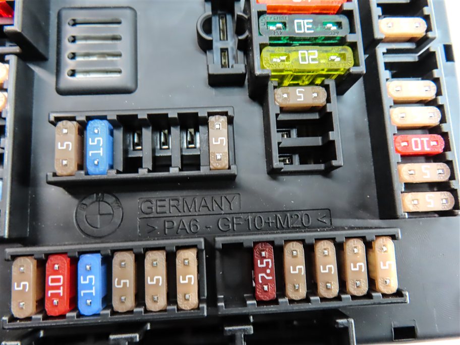 Thumbnail 6: 14-21 BMW 2 3 4 SERIES GT M3 M4 ACTIVE HYBRID 3 REAR POWER DISTRIBUTION FUSE BOX