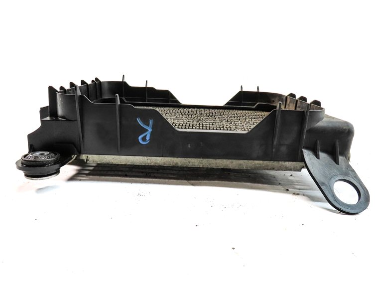 Thumbnail 3: 13-16 BMW 235i 335i 435i ACTIVEHYBRID-3 (F22 F30 F32) MAIN ENGINE OIL COOLER