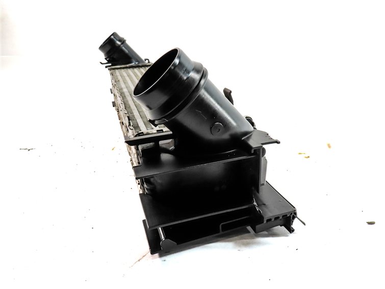 Thumbnail 5: 2012-2018 BMW 235i 335i 335iGT 435i (F22 F30 F32) 3.0L TURBO ENGINE INTERCOOLER