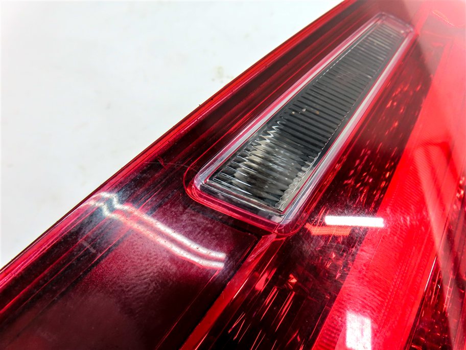 Thumbnail 11: 12-15 BMW 320i 328i 335i M3 (F30) SEDAN LEFT TRUNK INNER TAILLIGHT LIGHT LAMP