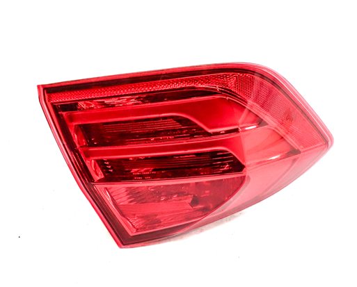 12-15 BMW 3 SERIES (F30) SEDAN LEFT DRIVER OUTER TAILLIGHT BRAKE LIGHT LAMP