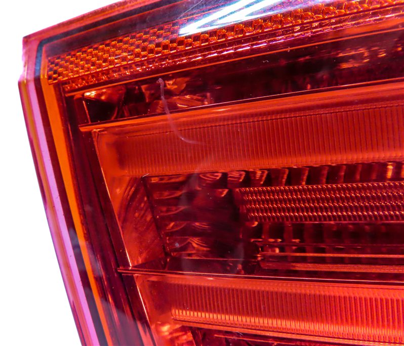 Thumbnail 8: 12-15 BMW 3 SERIES (F30) SEDAN LEFT DRIVER OUTER TAILLIGHT BRAKE LIGHT LAMP