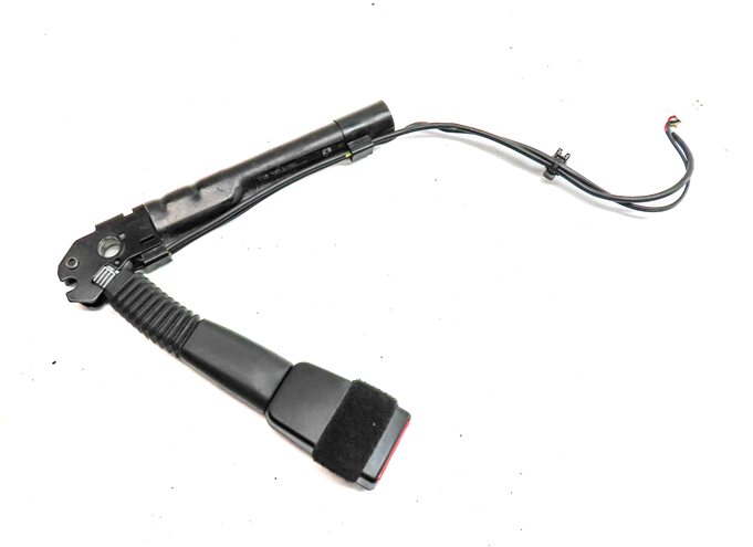 Thumbnail 2: 12-19 BMW 2 3 4 M3 (F22 F32 F33 F34 F36) FRONT RIGHT PASSENGER SEATBELT RECEIVER