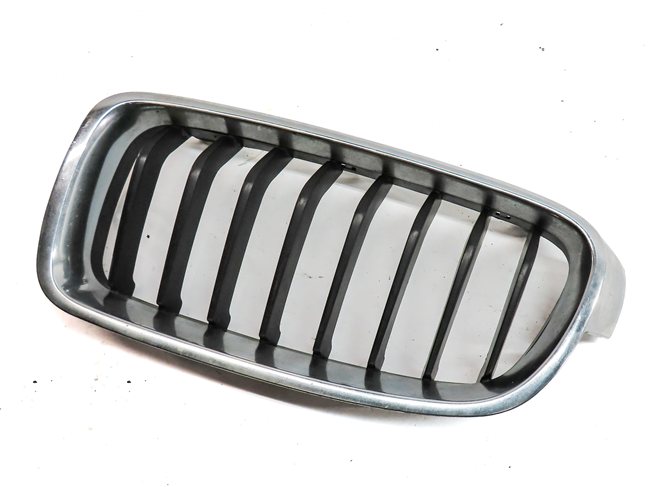 Thumbnail 2: 12-18 BMW 3 SERIES (F30) ///M-SPORT FRONT LEFT DRIVER UPPER KIDNEY GRILLE TRIM