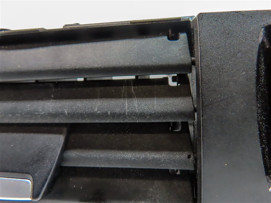 Thumbnail 10: 2013 BMW ACTIVE HYBRID 3 (F30) FRONT CENTER DASH HEAT AIR AC HVAC DUAL VENT
