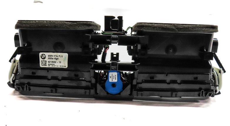 Thumbnail 6: 2013 BMW ACTIVE HYBRID 3 (F30) FRONT CENTER DASH HEAT AIR AC HVAC DUAL VENT