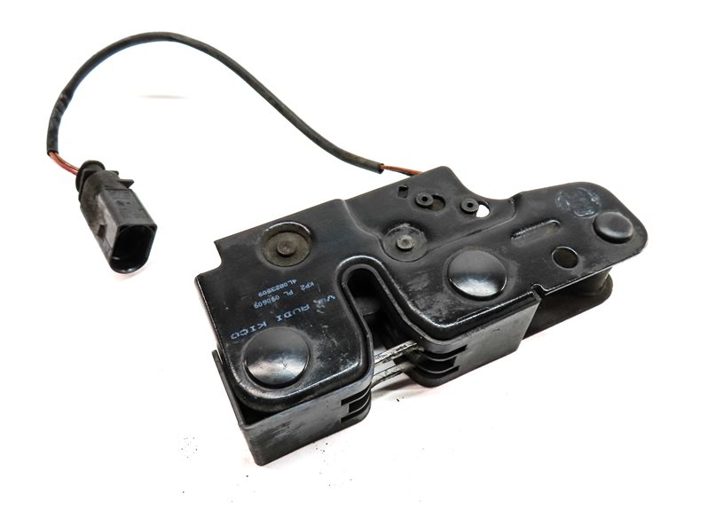 2010 AUDI Q7 (4L) FRONT HOOD BONNET LID LATCH w/ CABLE