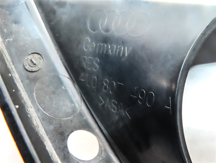 Thumbnail 5: 2010 AUDI Q7 (4L) FRONT RIGHT PASSENGER FOGLIGHT FOG LIGHT LAMP TRIM