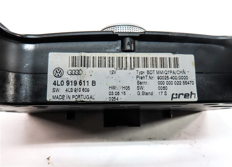 Thumbnail 6: 2010-2011 AUDI Q7 (4L) CENTER CONSOLE RADIO MMI NAVIGATION CONTROL SWITCH PANEL