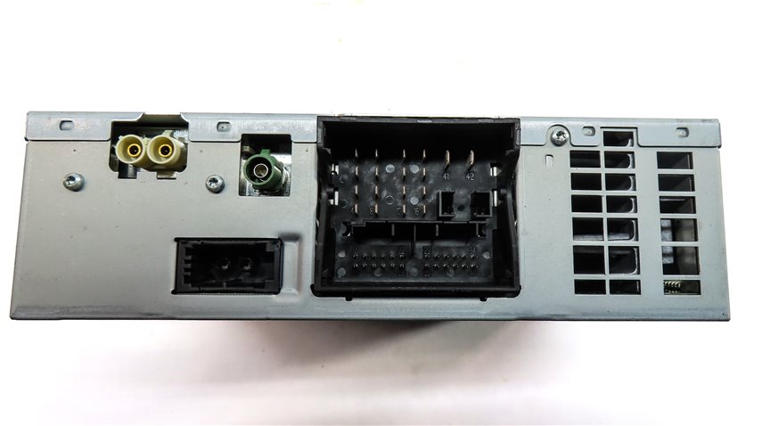 Thumbnail 5: 2010 AUDI Q7 (4L) RADIO STEREO AUDIO SOUND SYSTEM RECEIVER CONTROL MODULE