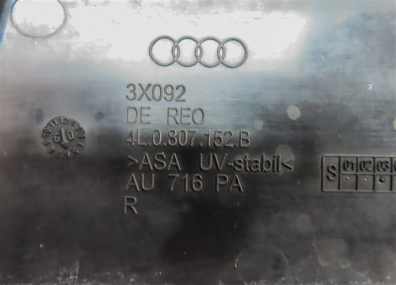 Thumbnail 5: 2010 AUDI Q7 (4L) FRONT RIGHT PASSENGER LOWER BUMPER GRILLED TRIM END (BLACK)
