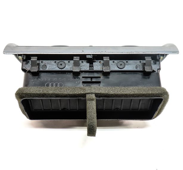 Thumbnail 3: 2010 AUDI Q7 (4L) FRONT CENTER DASH HEAT AIR AC HVAC DUAL VENT (Black)