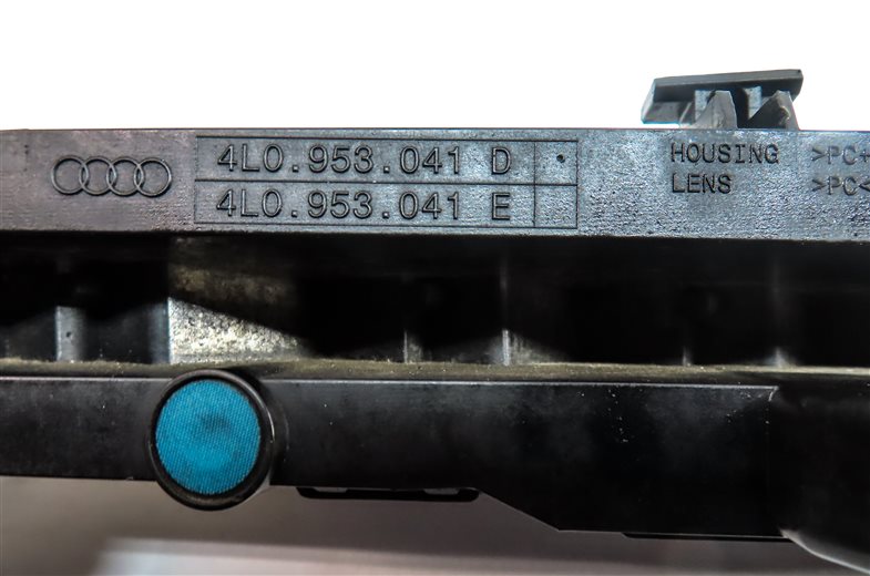Thumbnail 6: 2010-2015 AUDI Q7 (4L) FRONT LEFT DRIVER TURN SIGNAL MARKER LIGHT LAMP (LED)