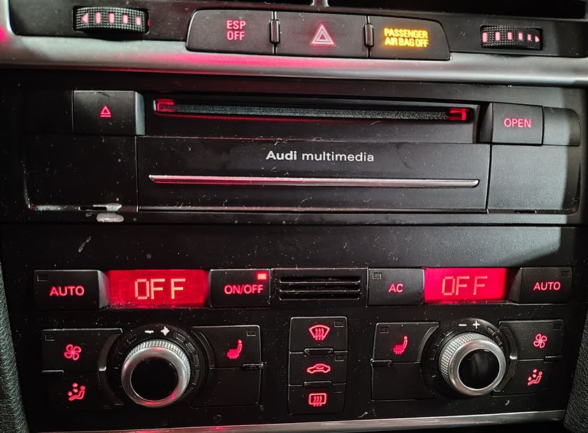 Thumbnail 2: 2010-2011 AUDI Q7 (4L) FRONT DASH HEATER A/C TEMPERATURE CLIMATE CONTROL PANEL
