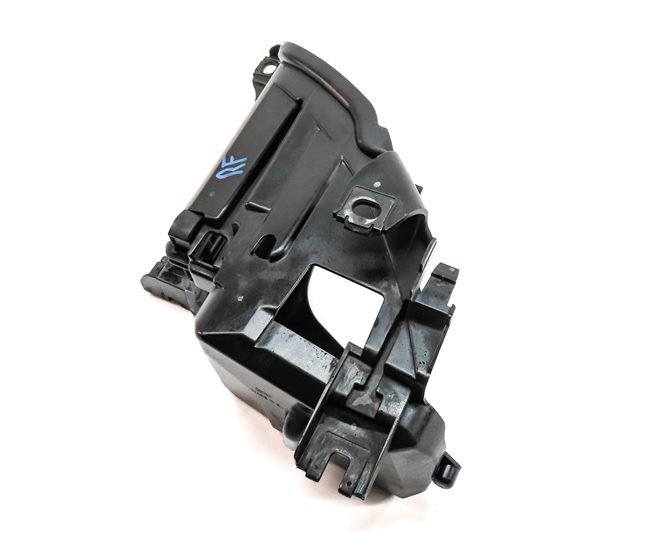 2010 AUDI Q7 (4L) FRONT RIGHT PASSENGER HEADLIGHT HEAD LIGHT MOUNT BRACKET