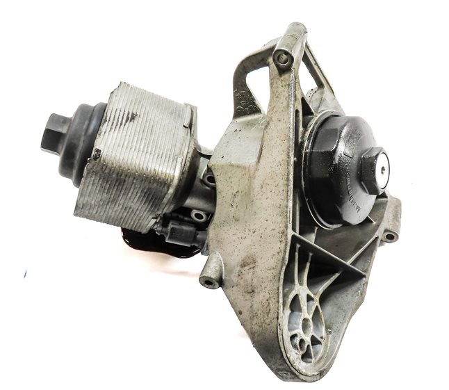 Thumbnail 6: 2010 AUDI Q7 (4L) 3.6L (BHK) ENGINE MOTOR OIL FLUID FILTER HOUSING w/ OIL COOLER