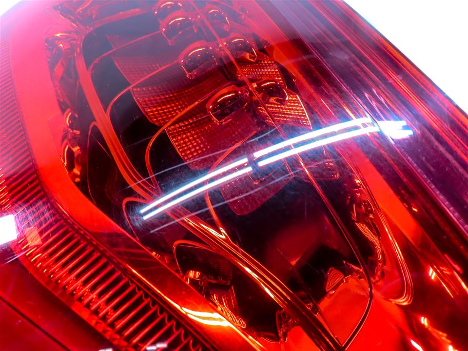 Thumbnail 10: 2010-2015 AUDI Q7 (4L) REAR LEFT DRIVER TAILLIGHT BRAKE LIGHT LAMP (LED)