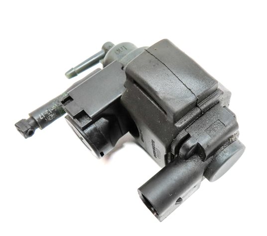 Thumbnail 1: 2018 AUDI A8L (D4 4H) 4.0L CTGF ENGINE TURBOCHARGER BOOST PRESSURE CONTROL VALVE