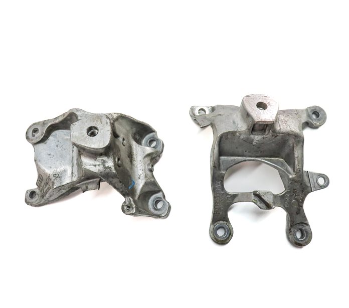 Thumbnail 2: 2018 AUDI A8L (D4 4H) 4.0L (CTGF) ENGINE MOTOR MOUNT SUPPORT BRACKET SET/2