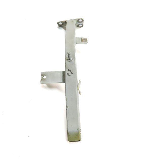 Thumbnail 3: 2018 AUDI A8L (D4 4H) FRONT LEFT DRIVER FENDER SUPPORT MOUNT BRACKET