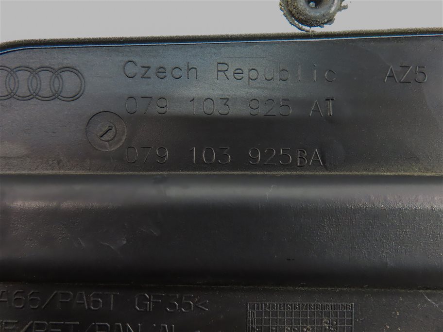 Thumbnail 6: 2013-2018 AUDI A8 (D4 4H) 4.0L ENGINE MOTOR TRIM COVER