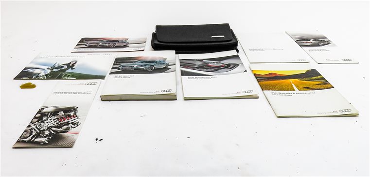 Thumbnail 2: 2012 AUDI S4 (B8 8K) 3.0L SUPER (CCBA) ENGINE OWNERS MANUAL BOOKLET SET/9 w/CASE