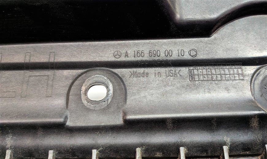 Thumbnail 8: 13-19 MERCEDES GL GLS CLASS (X166) LEFT DRIVER SIDE RUNNING BOARD MOUNT BRACKET