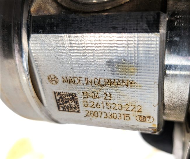 Thumbnail 9: 11-20 MERCEDES E S SL GL (W205 W166 W212 X166 X253) V8 LEFT MECHANICAL FUEL PUMP