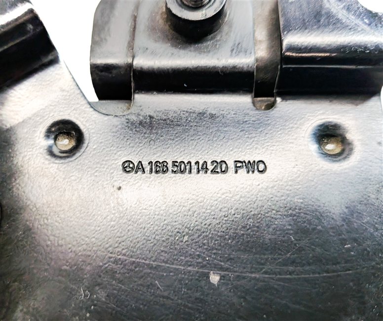 Thumbnail 8: 2013 MERCEDES GL550 (X166) 4.6L (278.928) ENGINE AUXILIARY WATER COOLANT PUMP