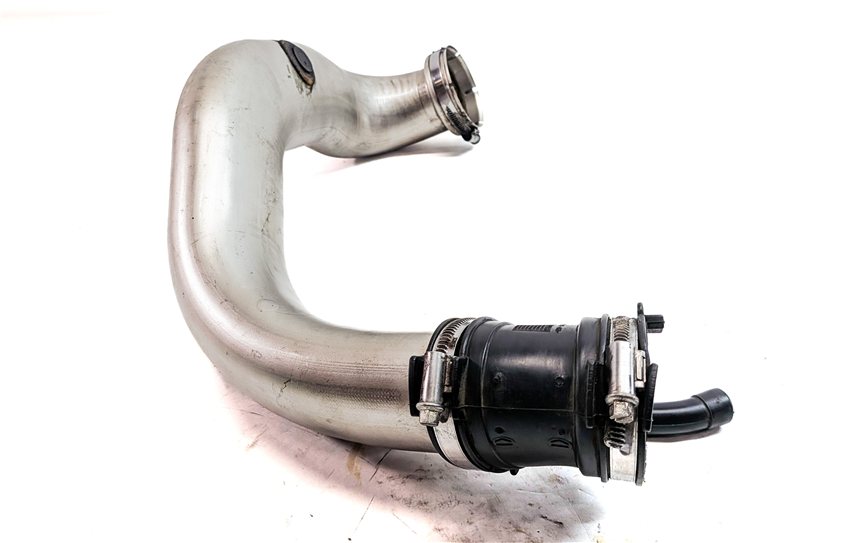 Thumbnail 8: 2013 MERCEDES GL550 (X166) 4.6L (278.928) LEFT ENGINE AIR INTAKE HOSE PIPE SET/2
