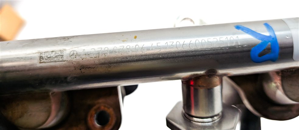 Thumbnail 11: 2013 MERCEDES GL550 (X166) 4.6L (278.928) ENGINE FUEL INJECTOR SET/8 w/ RAILS