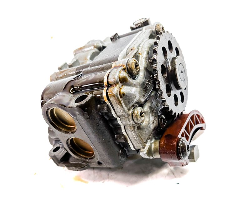 Thumbnail 3: 2013 MERCEDES GL550 (X166) 4.6L (278.928) ENGINE MOTOR OIL FLUID PUMP ASSEMBLY