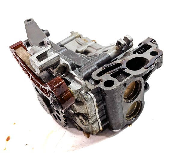 Thumbnail 7: 2013 MERCEDES GL550 (X166) 4.6L (278.928) ENGINE MOTOR OIL FLUID PUMP ASSEMBLY